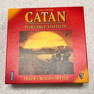 Catan Portable Edition - Vibrant Red